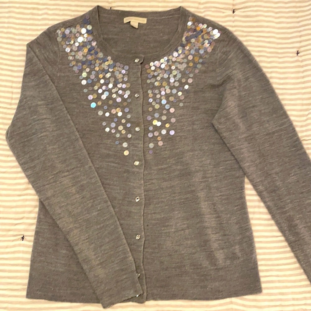 New York and company grey sweater